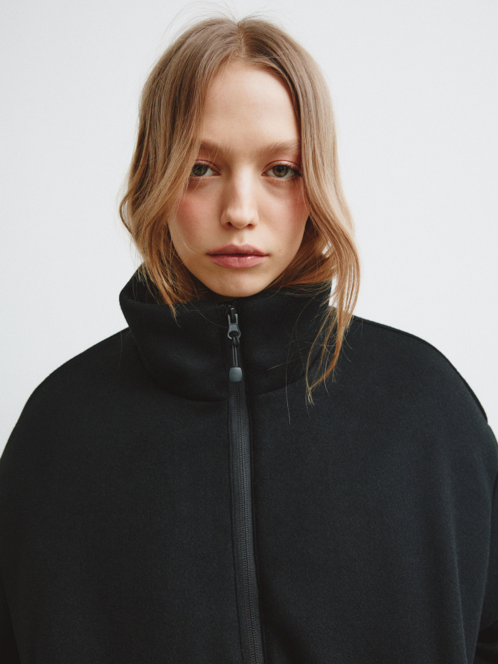 утепленный бомбер с содержанием шерсти из линейки  young из россии вид сбоку