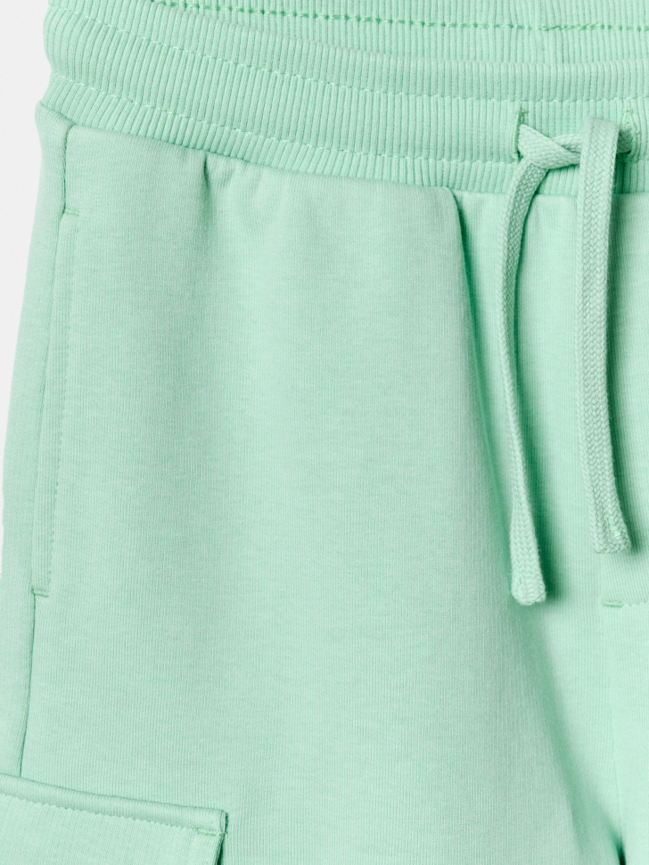 трикотажные шорты-карго для мальчиков по цене 1499 руб вид справа