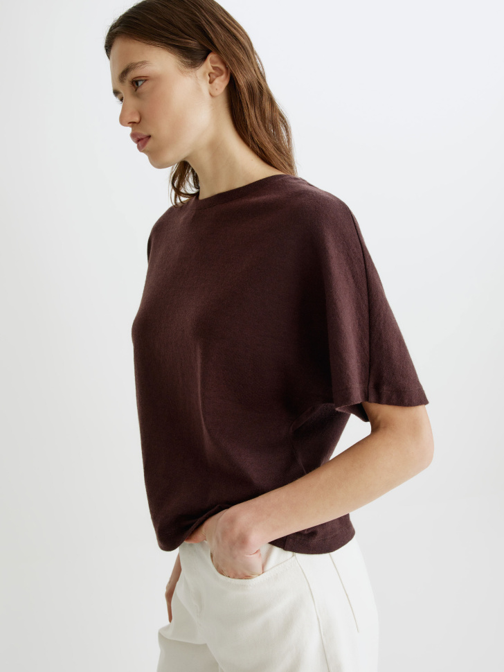 футболка оверсайз с содержанием лиоцелла и шерсти из россии вид сбоку