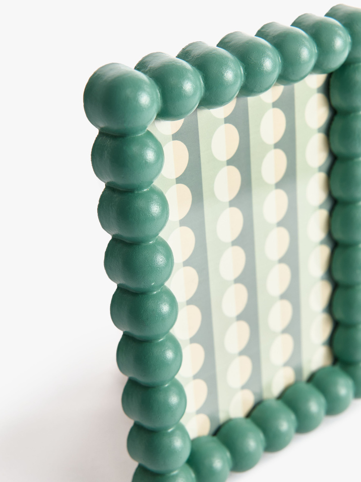 фигурная рамка для фото из дерева по цене 999 руб вид справа