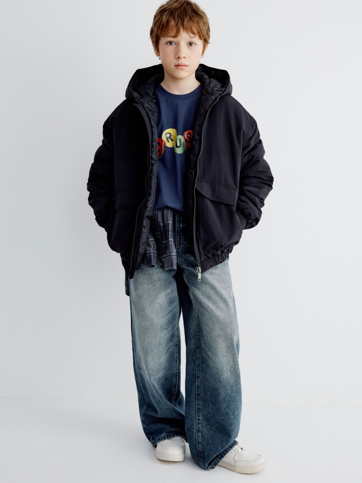 куртка с капюшоном для мальчиков от бренда sela вид слева