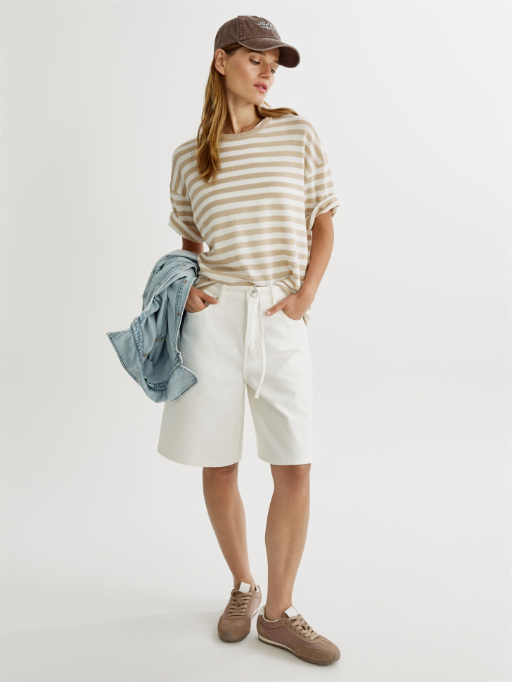 джемпер оверсайз из смесового лиоцелла с содержанием льна от бренда sela вид слева