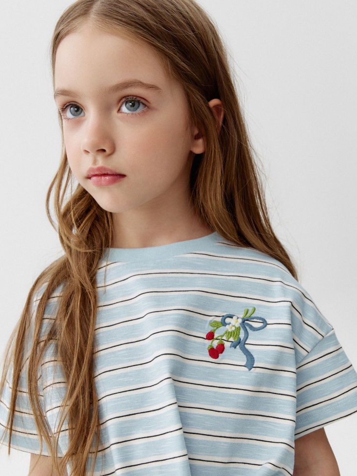 Товар с артикулом 4640611063818 вид сзади