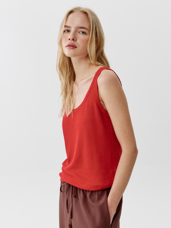 топ из льна из россии вид сбоку