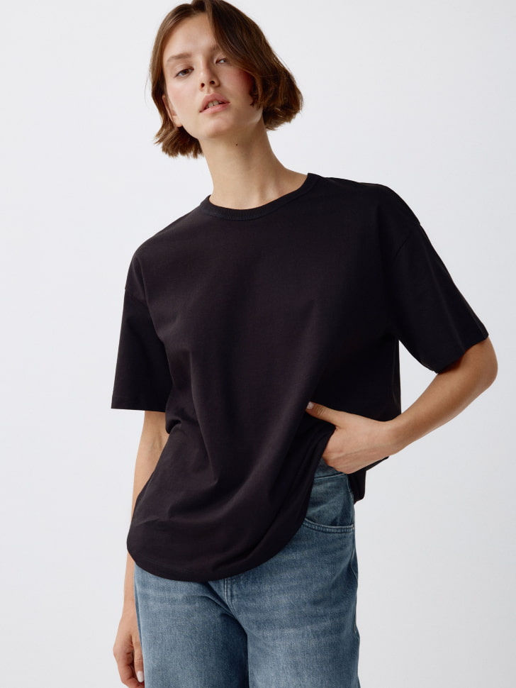 

Футболка MIRA OVERSIZE FIT