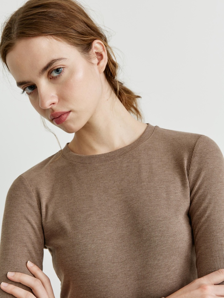 базовый лонгслив в рубчик 4610517131386 в интернет магазине