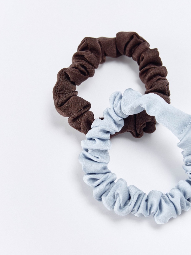 набор из 2 резинок для волос от бренда sela вид слева