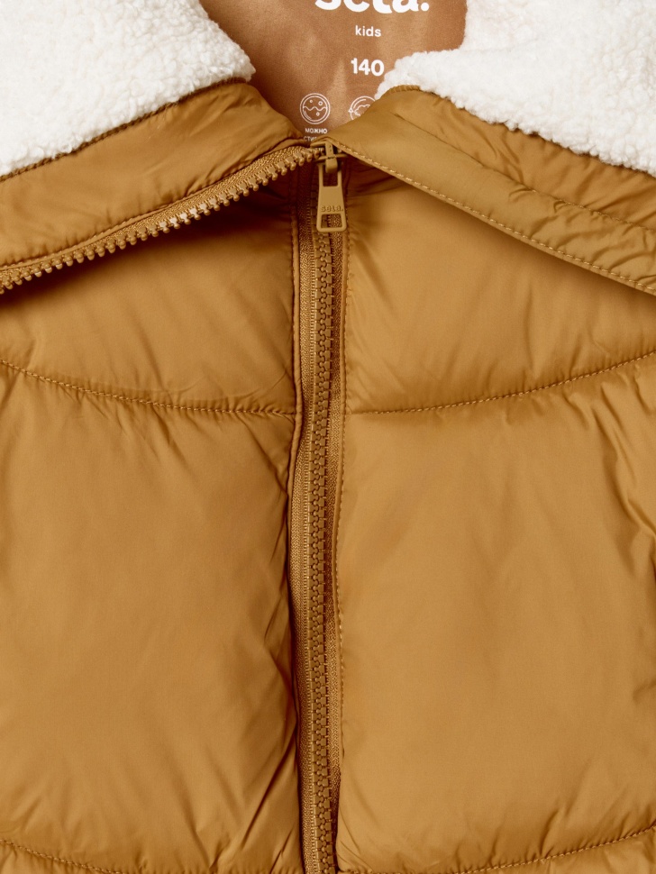 короткая куртка с объемным воротником для девочек из россии вид сбоку