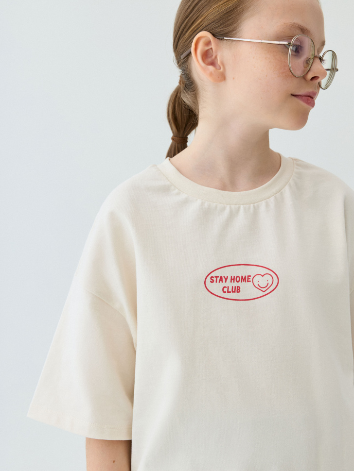 

Футболка оверсайз с принтом для девочек