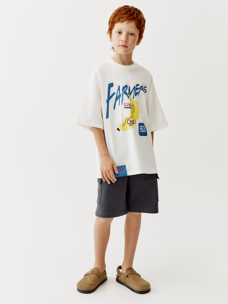 трикотажные шорты-карго для мальчиков от бренда sela вид слева