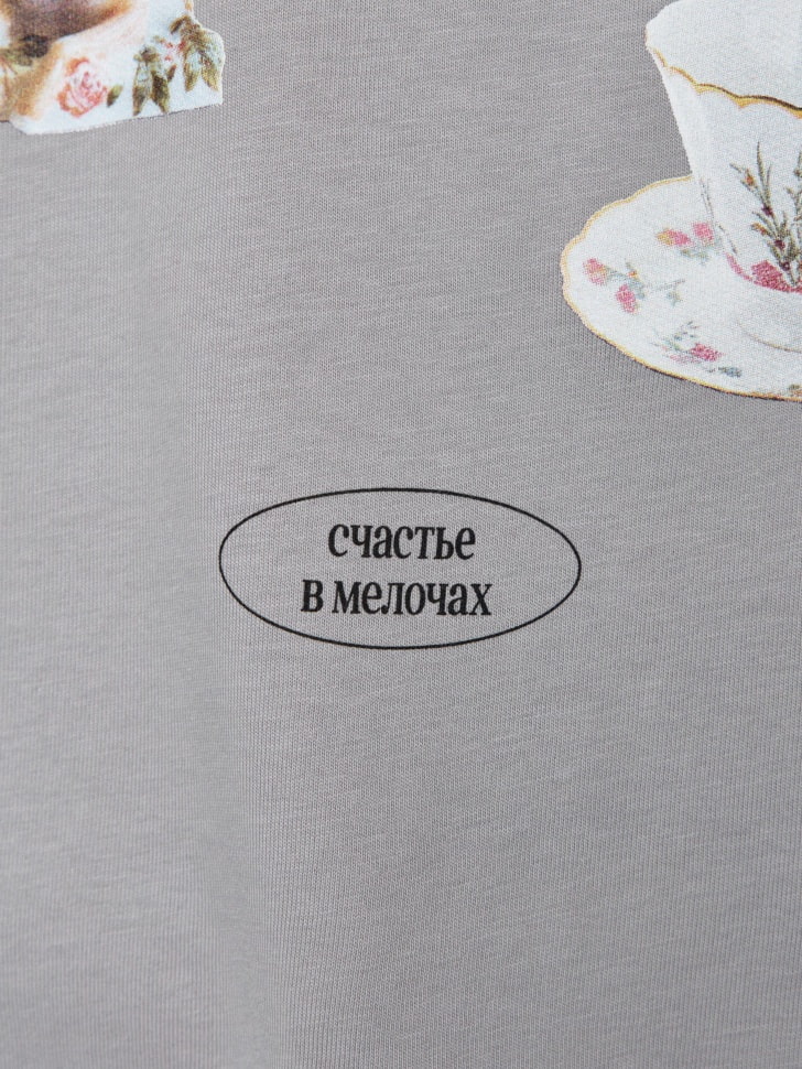 Футболка оверсайз с принтом для девочек. Фото №4