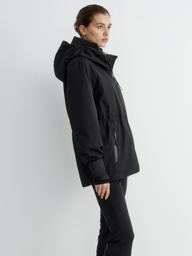 горнолыжная куртка из технологичной мембраны 4610517104700 со скидкой