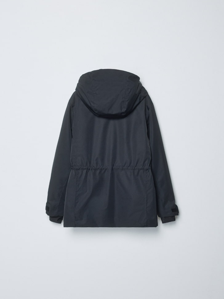 горнолыжная куртка из технологичной мембраны универсального стиля с лицевой стороны