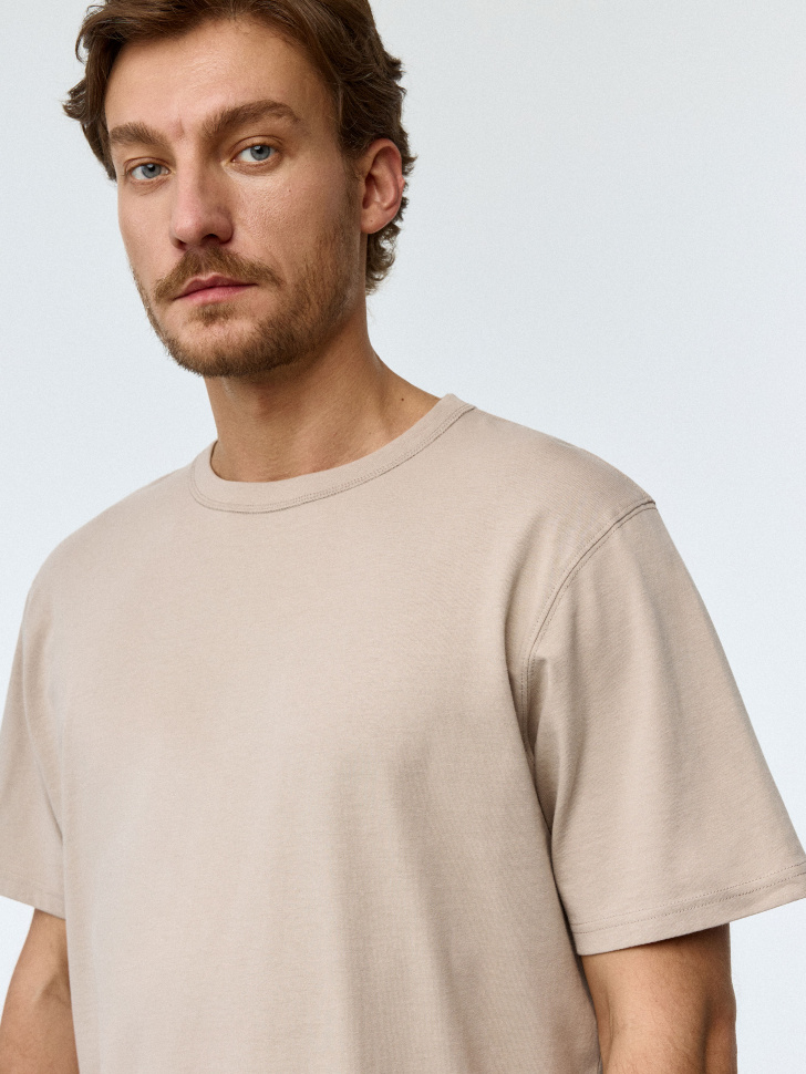 

Футболка PETER REGULAR FIT базовая