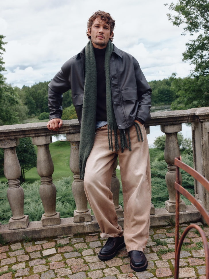 

Джинсы BAGGY FIT со средней посадкой
