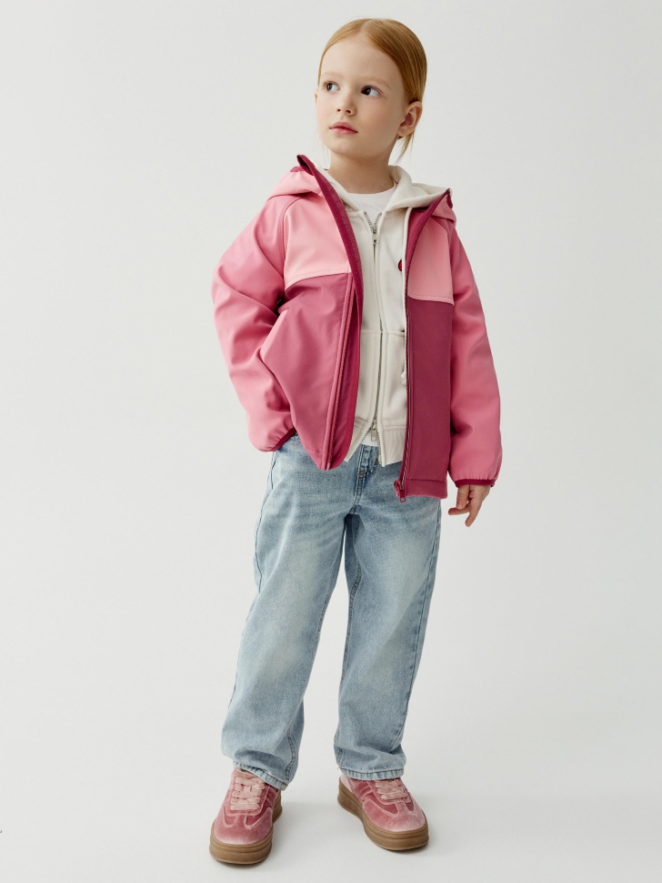 ветровка softshell на флисе для девочек от бренда sela вид слева