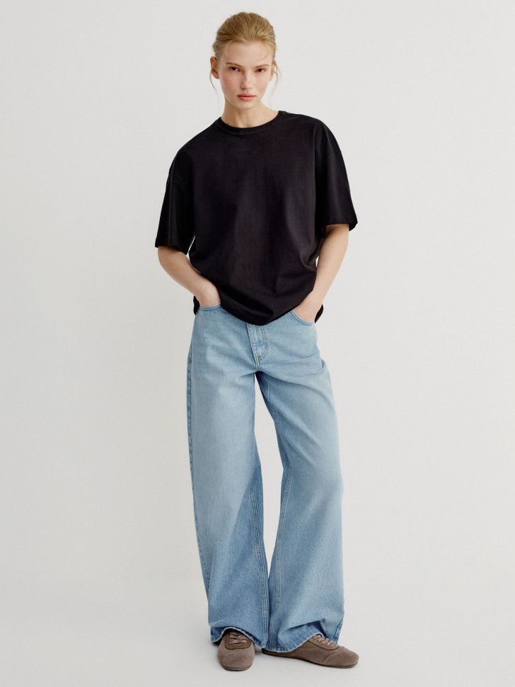 футболка мира оверсайз из хлопка спереди