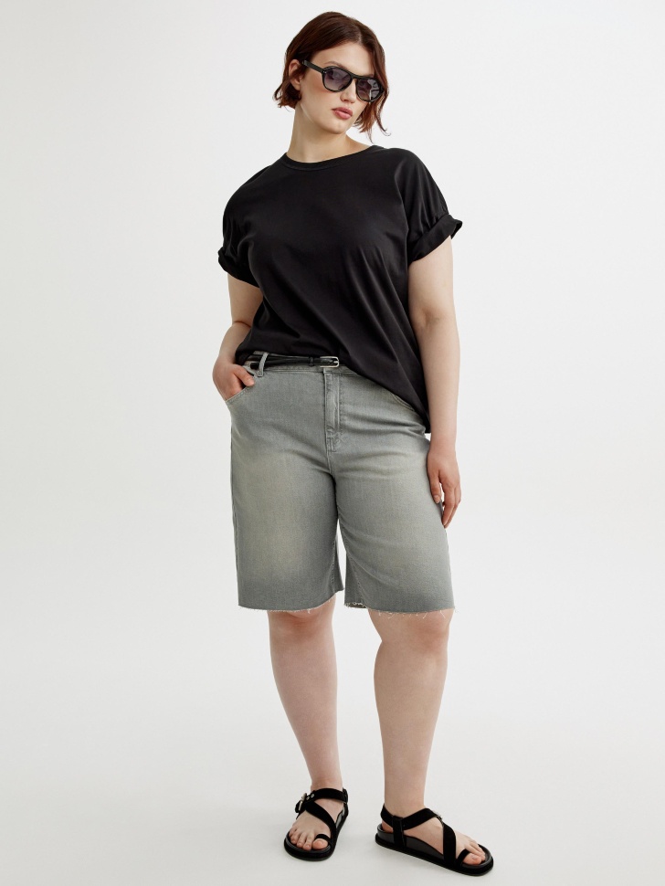 футболка мира оверсайз от бренда sela вид слева