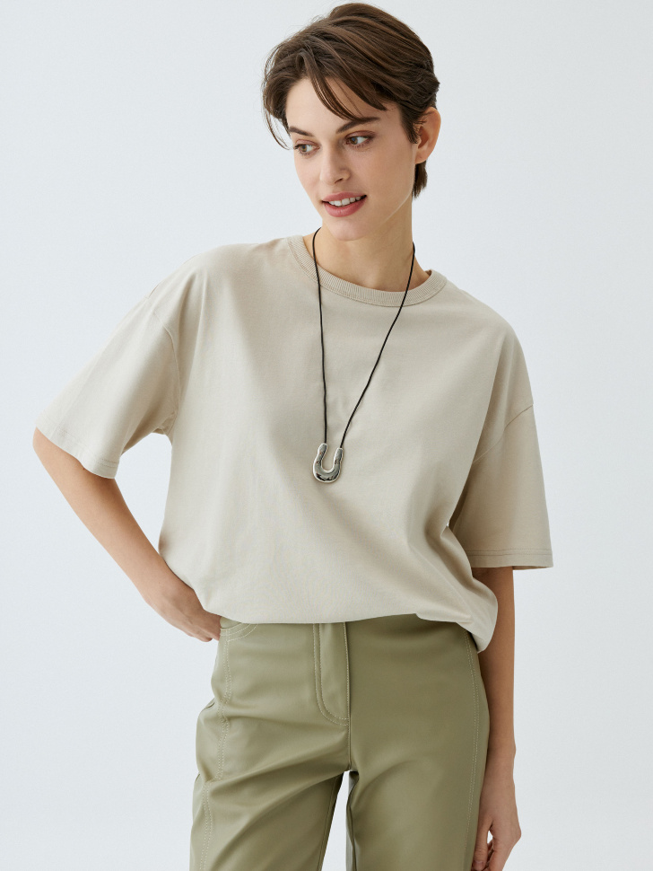 

Футболка MIRA OVERSIZE FIT