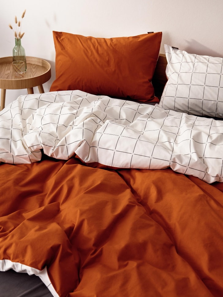 

Комплект постельного белья без простыни 1,5 спальный 140х200 см, SL5811226211