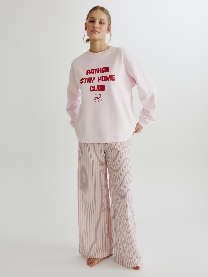 домашний свитшот с объемным принтом от бренда sela вид слева