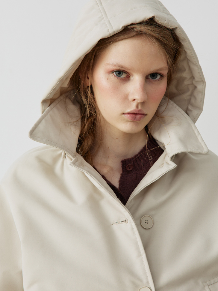 утепленная куртка с капюшоном из линейки  young по цене 5299 руб вид справа