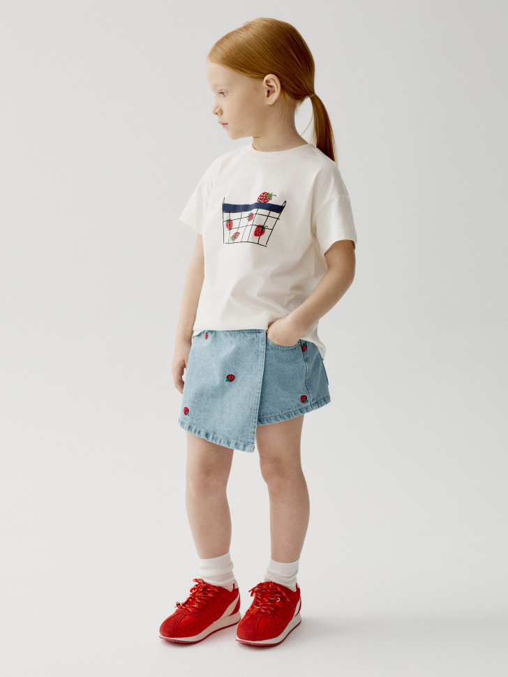 набор из 2 футболок для девочек от бренда sela вид слева