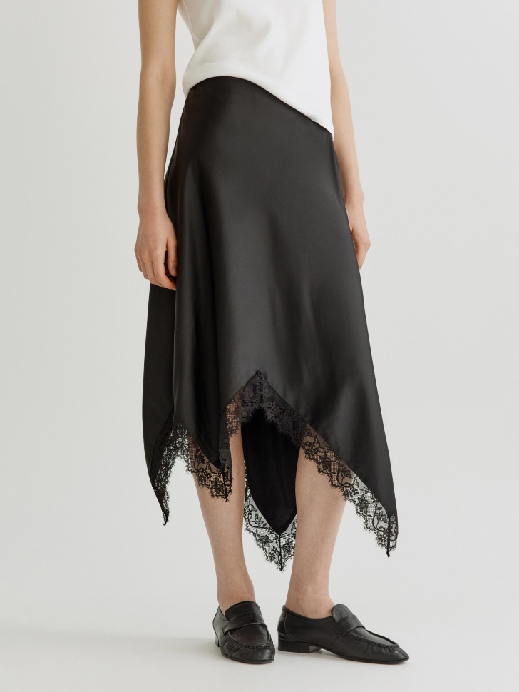 асимметричная юбка миди из сатина с кружевом от бренда sela вид слева