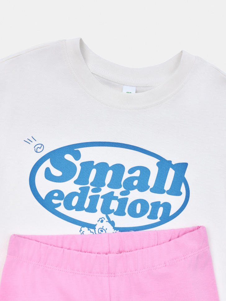 комплект из футболки и велосипедок для девочек из хлопка спереди