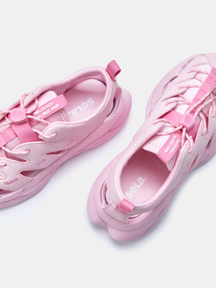 сандалии в спортивном стиле для девочек по цене 3599 руб вид справа