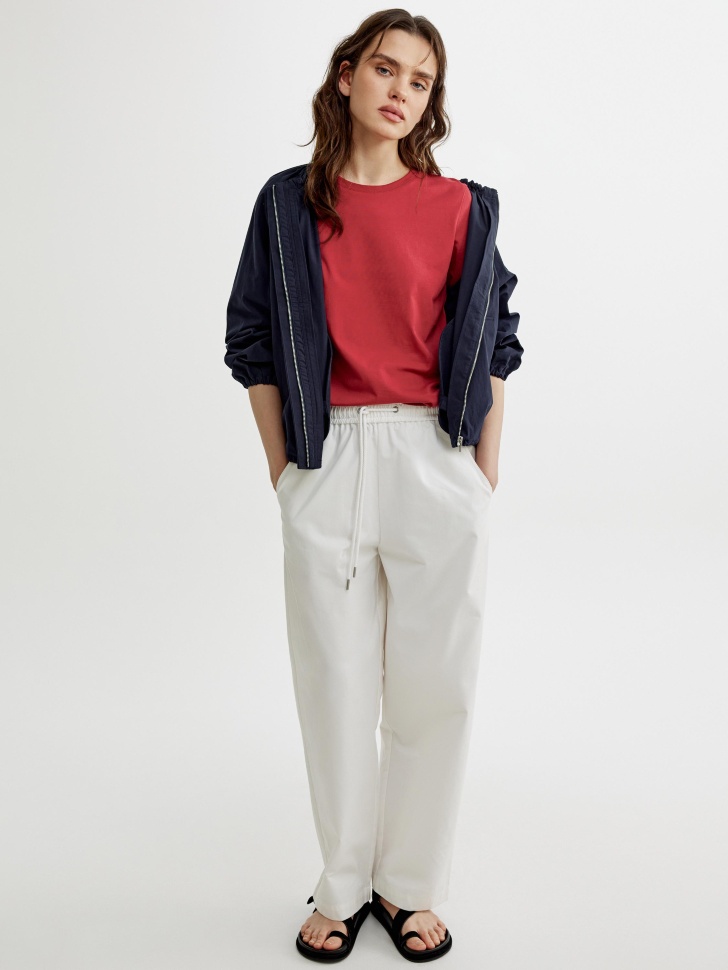 футболка мэри прямого кроя от бренда sela вид слева