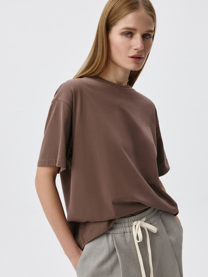 

Футболка MIRA OVERSIZE FIT