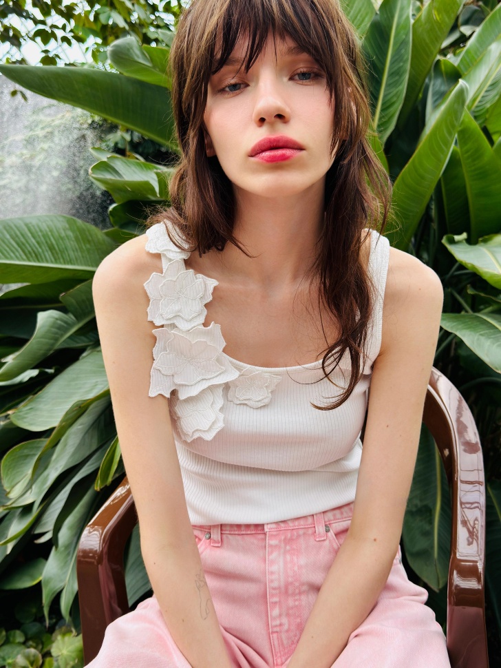 

Топ с аппликацией из линейки SELA Young, SL6807210243