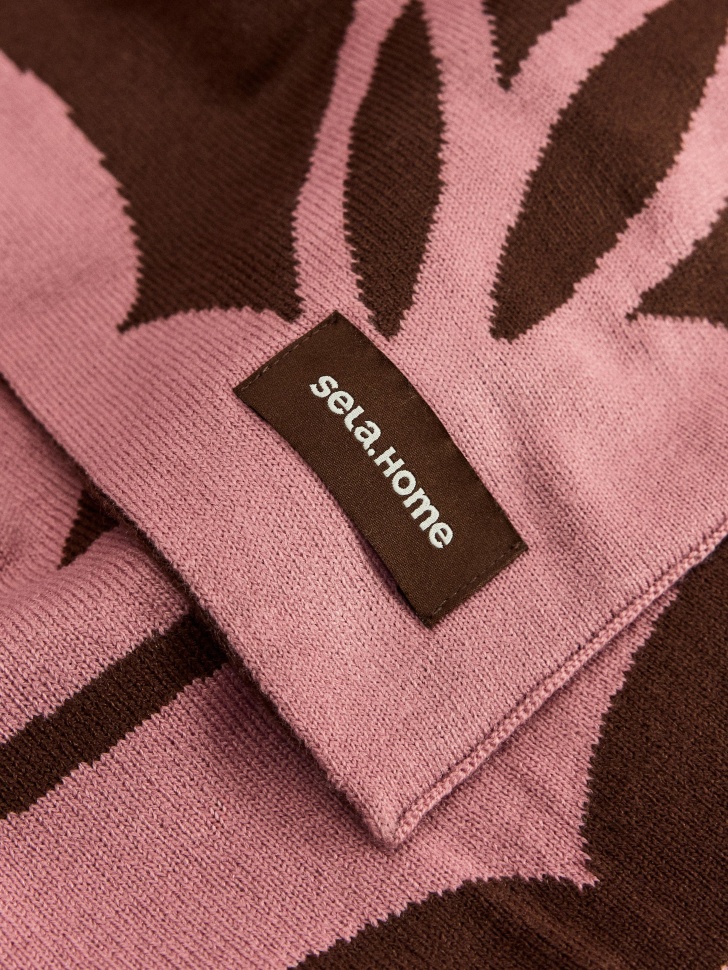 жаккардовый плед по цене 3999 руб вид справа