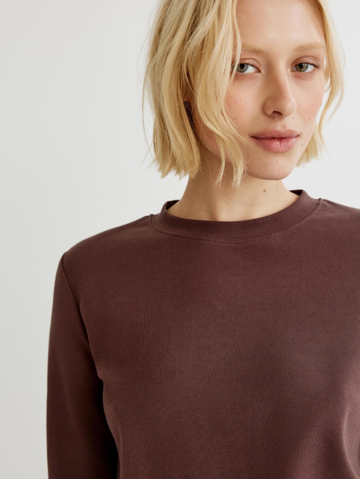 лонгслив из интерлока по цене 1999 руб вид справа