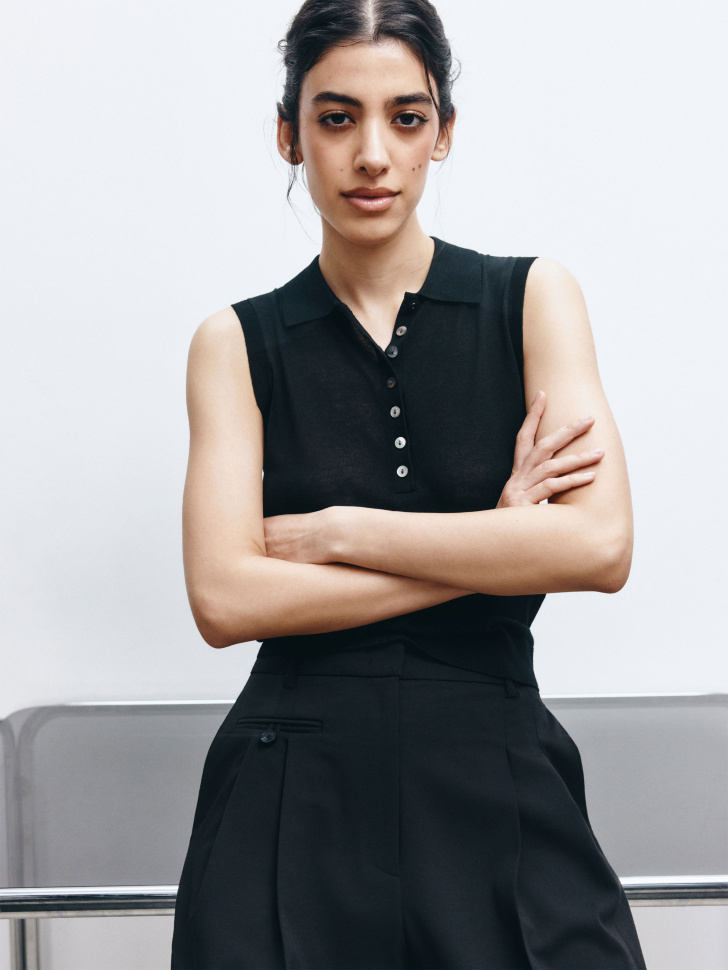 вязаный топ из смесового лиоцелла премиум качества из лиоцелловой ткани спереди