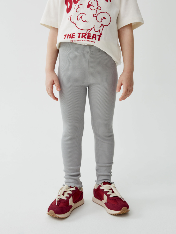 Базовые леггинсы в рубчик для девочек 799₽