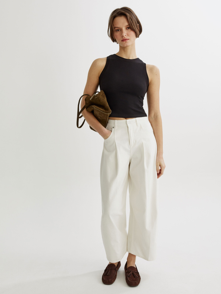 укороченный топ из интерлока от бренда sela вид слева