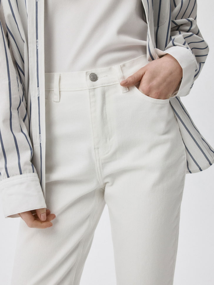 Джинсы SLIM FIT с разрезами. Фото №3