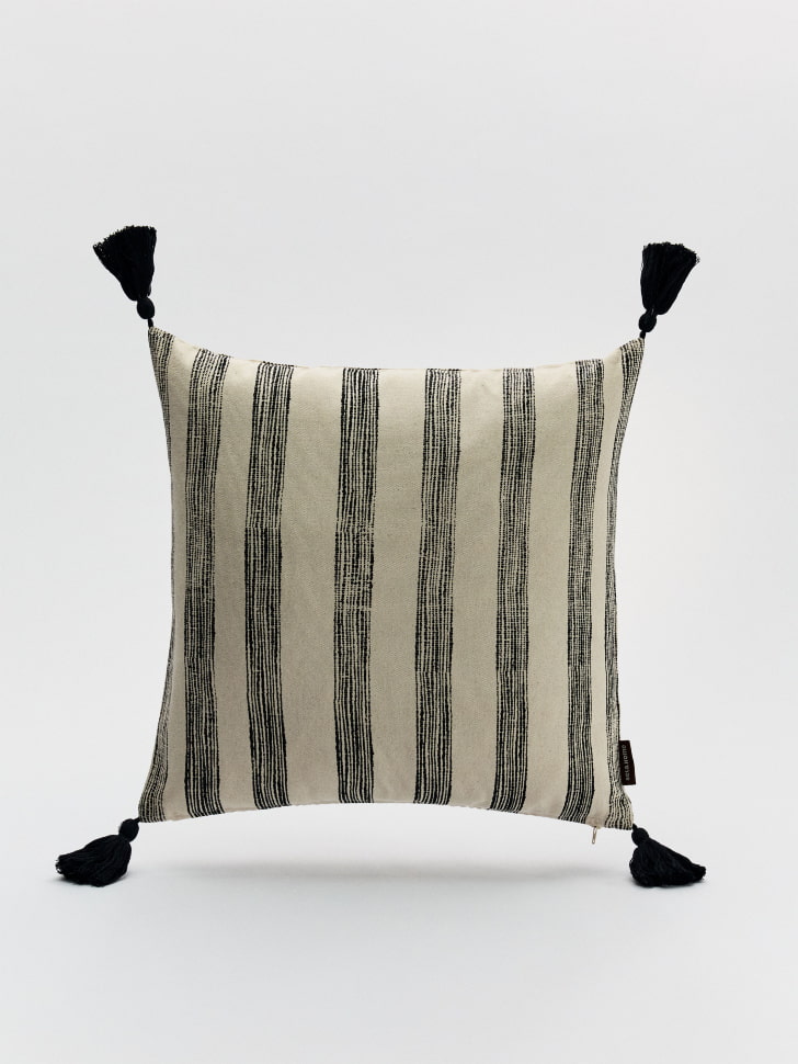 

Чехол для декоративной подушки с кисточками, SL5811226540