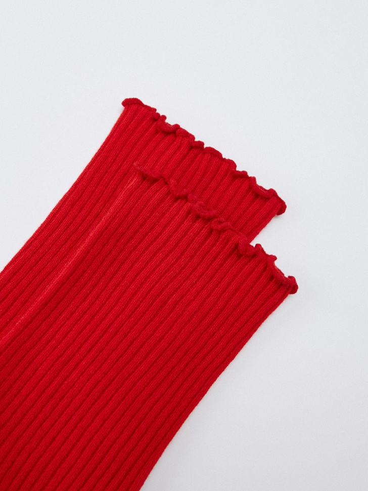 носки в рубчик от бренда sela вид слева