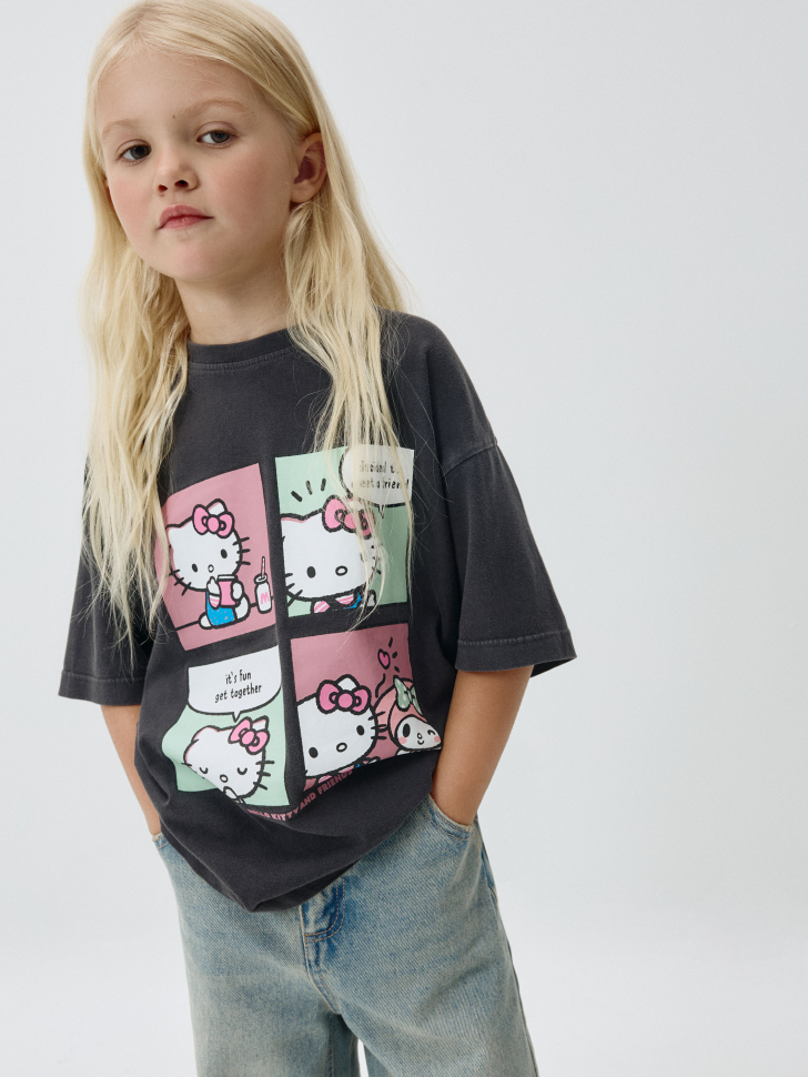 

Футболка оверсайз с принтом Hello Kitty для девочек